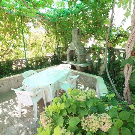 Apartman Magasic With Terrace Baska (Krk)