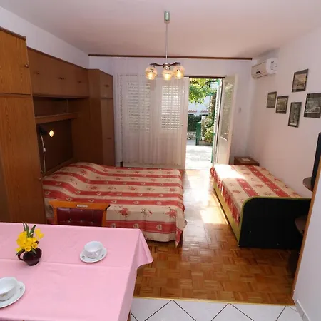 Apartman Magasic With Terrace Baska (Krk)